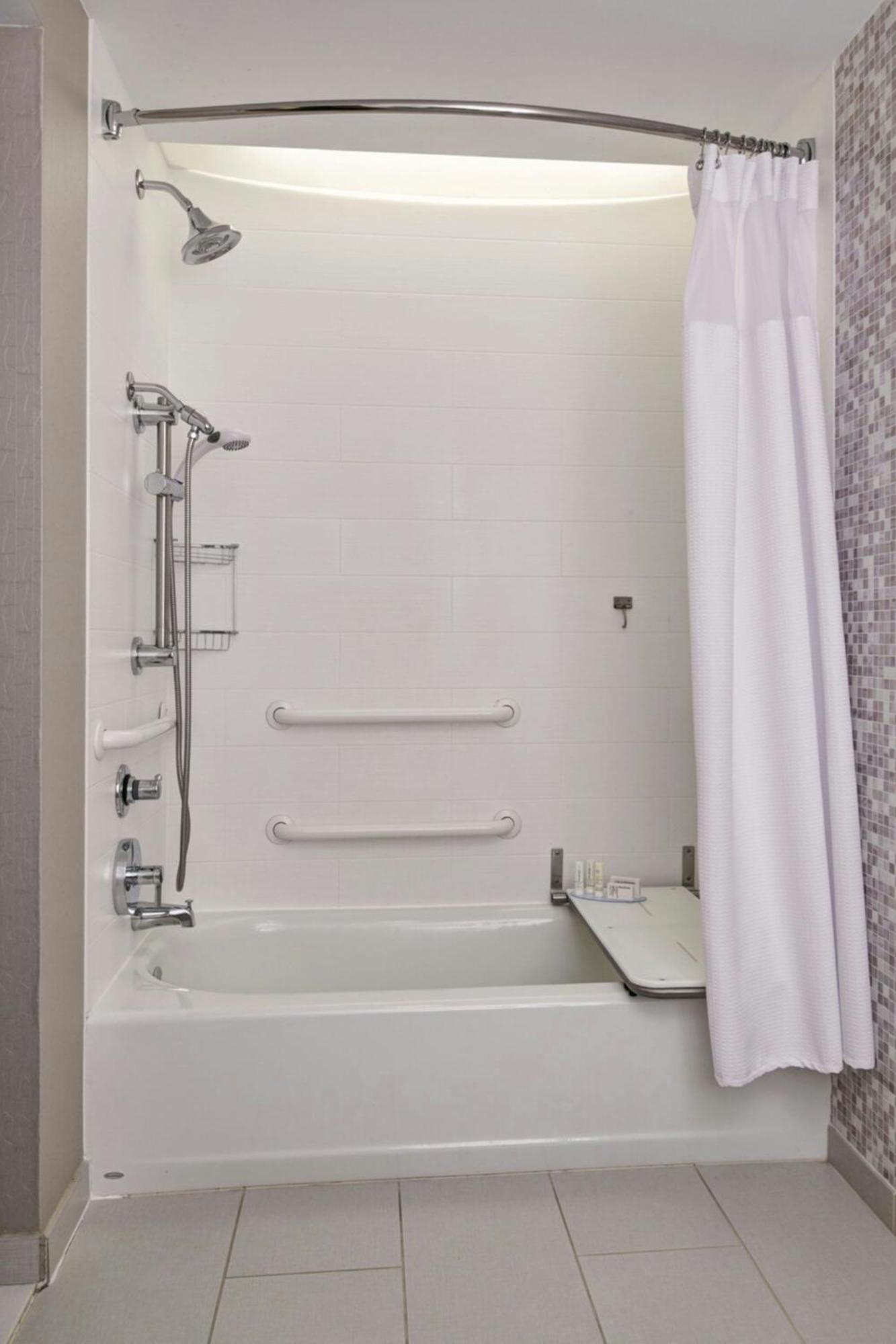 Springhill Suites By Marriott Detroit Metro Airport Romulus Exterior photo